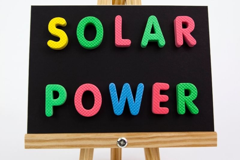 A solar power sign